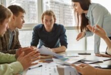 الفرق بين الجدل والحوار والمناظرة